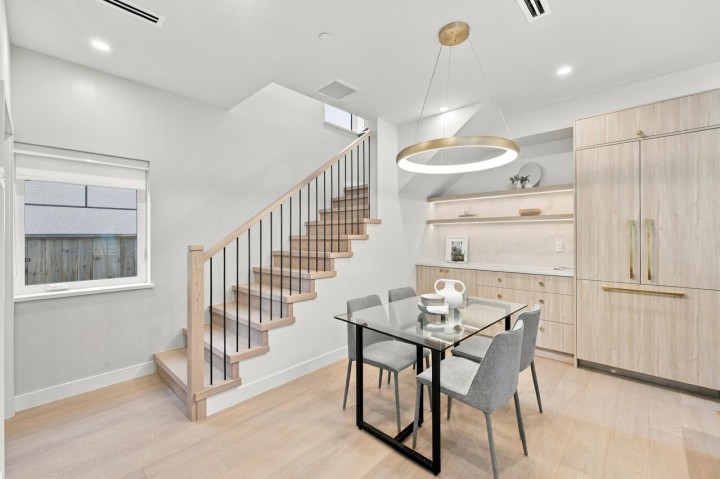 Photo 8 at 3206 E Georgia Street, Renfrew VE, Vancouver East