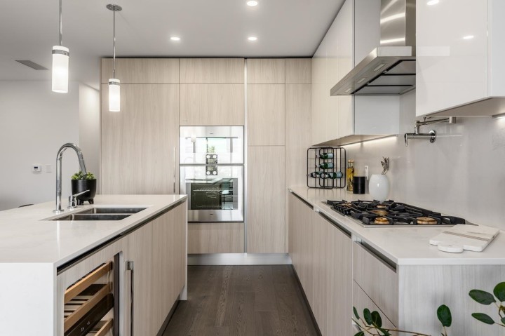 Photo 11 at 302 - 488 W 58th Avenue, South Cambie, Vancouver West