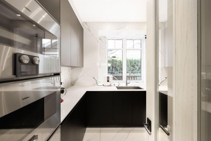 Photo 11 at 1239 W 40th Avenue, Shaughnessy, Vancouver West