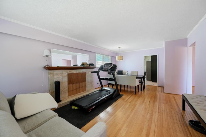Photo 6 at 2763 Rosemont Drive, Fraserview VE, Vancouver East