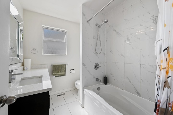 Photo 12 at 2763 Rosemont Drive, Fraserview VE, Vancouver East