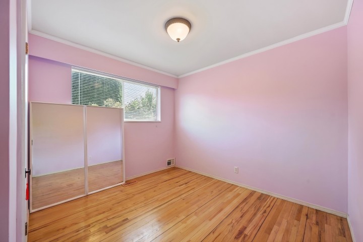 Photo 8 at 2763 Rosemont Drive, Fraserview VE, Vancouver East