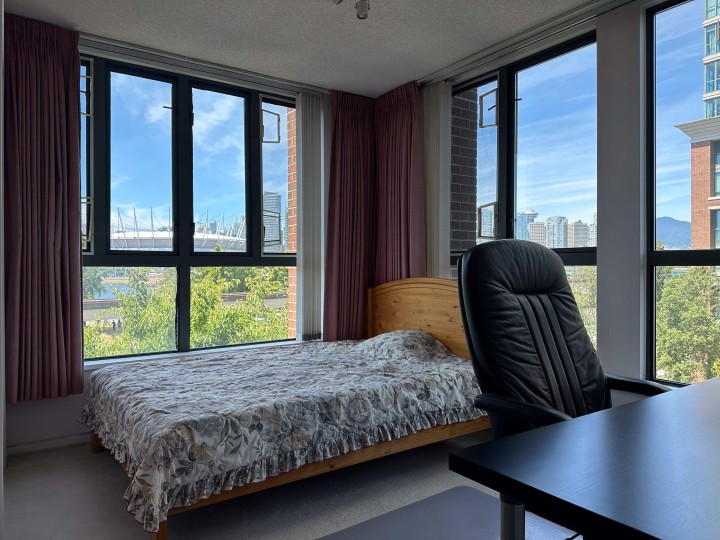 Photo 3 at 307 - 1128 Quebec Street, Downtown VE, Vancouver East