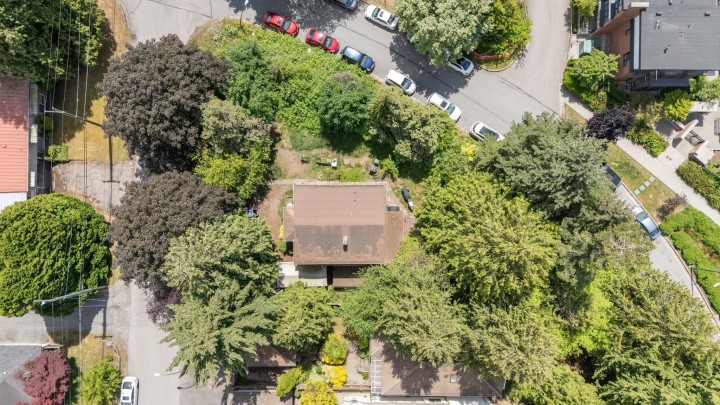 Photo 2 at 7957 Columbia Street, Marpole, Vancouver West