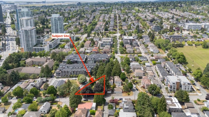 Photo 3 at 7957 Columbia Street, Marpole, Vancouver West
