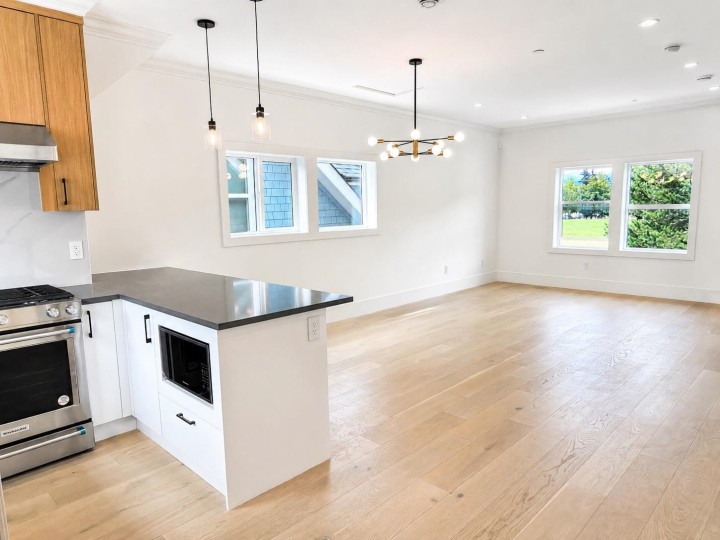 Photo 6 at 1421 E 27th Avenue, Knight, Vancouver East