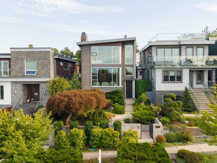 Photo 1 at 3250 W 20th Avenue, Dunbar, Vancouver West