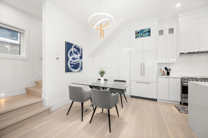 Photo 10 at 6307 Chester Street, Fraser VE, Vancouver East