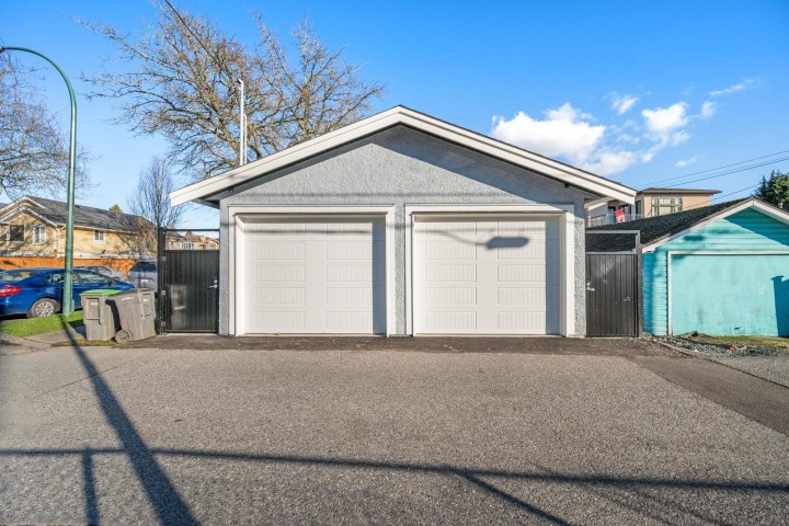 Photo 21 at 6307 Chester Street, Fraser VE, Vancouver East