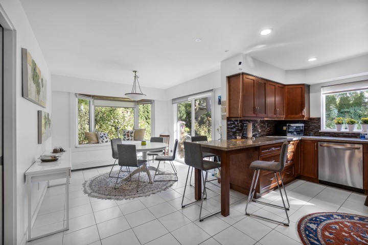Photo 17 at 815 E 29th Street, Lynn Valley, North Vancouver