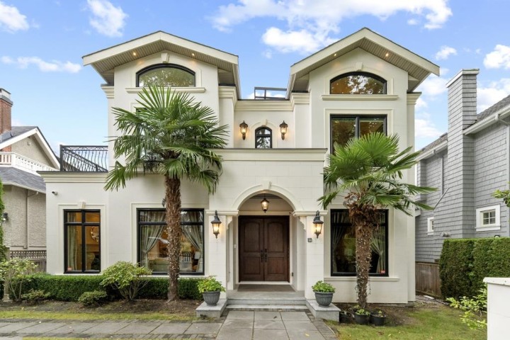 Photo 1 at 4077 W 13th Avenue, Point Grey, Vancouver West