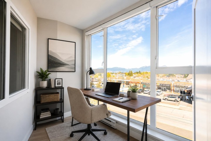 Photo 12 at 307 - 3050 Kingsway, Collingwood VE, Vancouver East