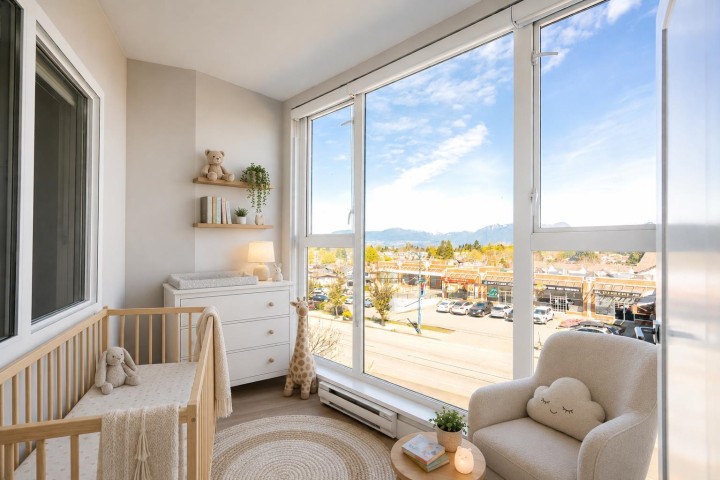 Photo 5 at 307 - 3050 Kingsway, Collingwood VE, Vancouver East
