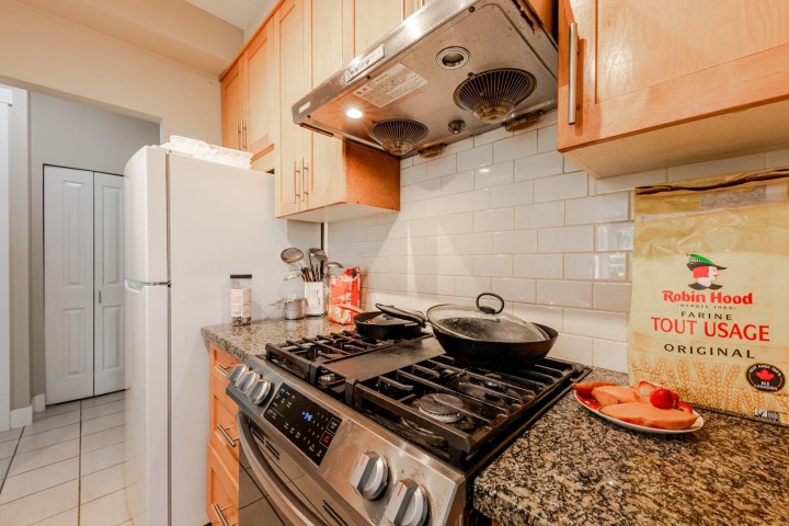 Photo 10 at 209 - 4885 Valley Drive, Quilchena, Vancouver West