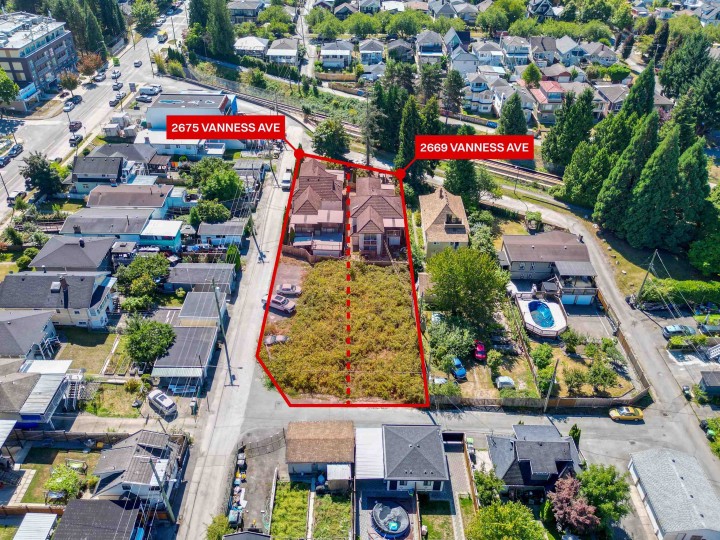 Photo 7 at 2669 Vanness Avenue, Renfrew Heights, Vancouver East