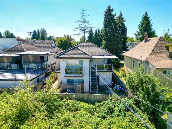 Photo 11 at 2669 Vanness Avenue, Renfrew Heights, Vancouver East