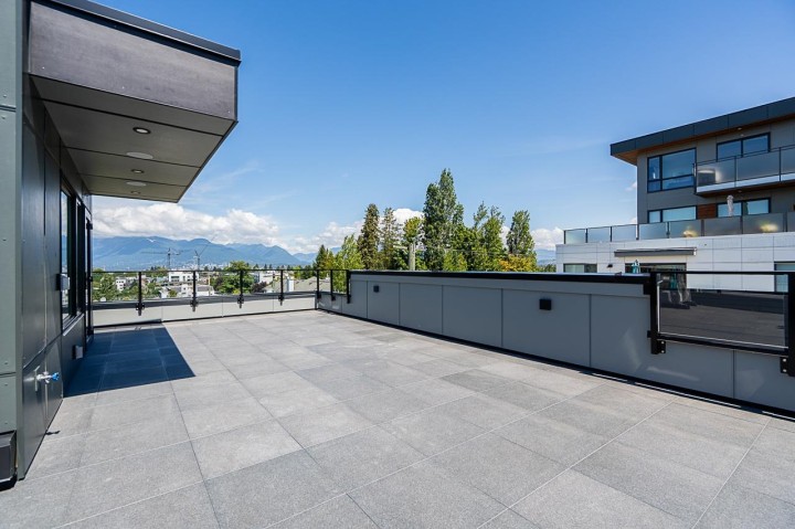 Photo 7 at 1 - 676 E 22nd Avenue, Fraser VE, Vancouver East