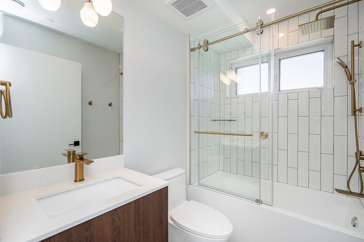 Photo 20 at 1 - 676 E 22nd Avenue, Fraser VE, Vancouver East