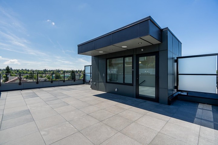 Photo 8 at 1 - 676 E 22nd Avenue, Fraser VE, Vancouver East