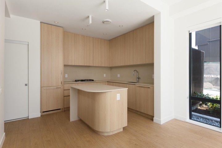 Photo 12 at 2407 N Grandview Highway, Renfrew Heights, Vancouver East