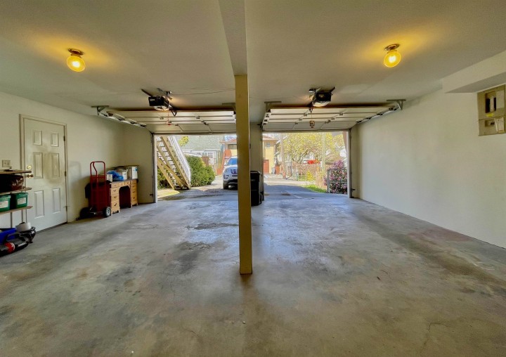 Photo 9 at 937 W 18th Avenue, Cambie, Vancouver West