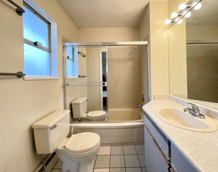 Photo 31 at 937 W 18th Avenue, Cambie, Vancouver West