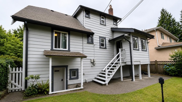 Photo 4 at 3885 W 35th Avenue, Dunbar, Vancouver West