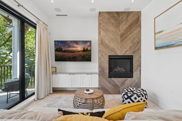 Photo 11 at 3363 W 15th Avenue, Kitsilano, Vancouver West