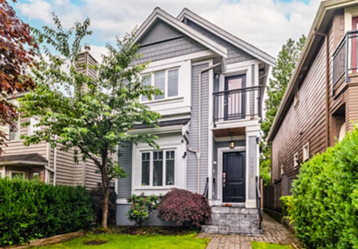 Photo 1 at 3288 W 32nd Avenue, MacKenzie Heights, Vancouver West