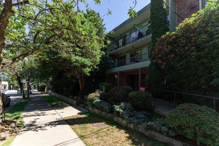 Photo 4 at 342 - 1844 W 7th Avenue, Kitsilano, Vancouver West