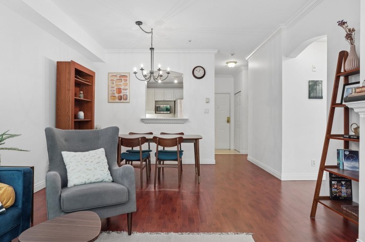 Photo 6 at 116 - 5835 Hampton Place, University VW, Vancouver West