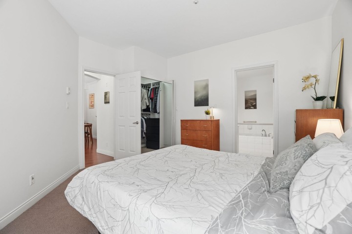 Photo 12 at 116 - 5835 Hampton Place, University VW, Vancouver West