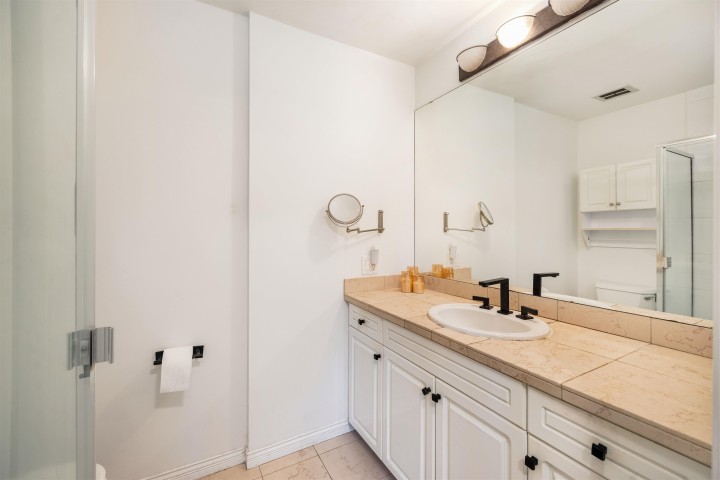 Photo 28 at 3965 Viewridge Place, Bayridge, West Vancouver
