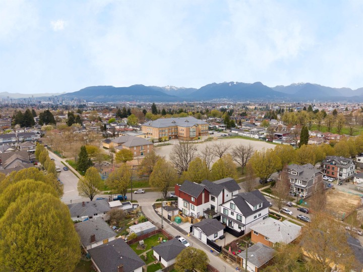 Photo 30 at 4832 Duchess Street, Collingwood VE, Vancouver East