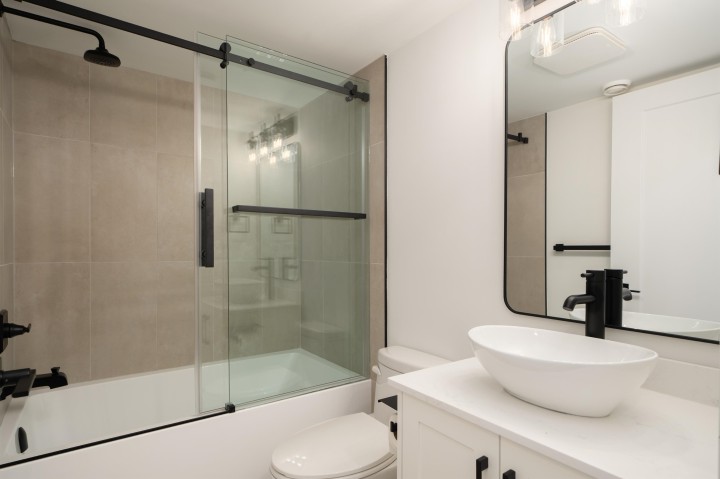 Photo 15 at 4832 Duchess Street, Collingwood VE, Vancouver East