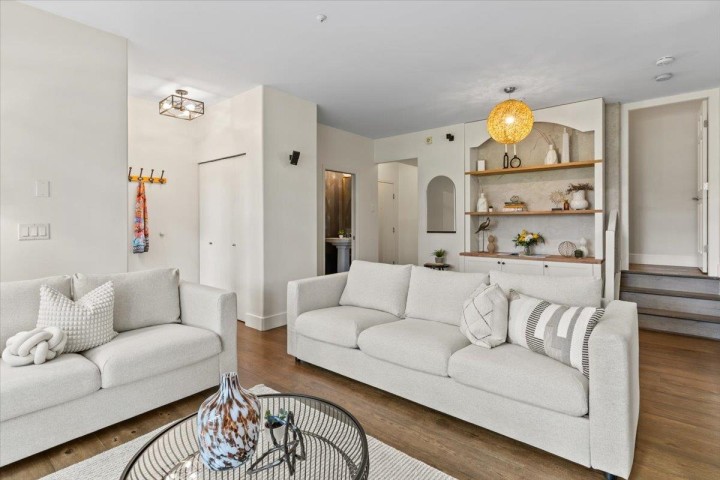 Photo 5 at 111 - 2688 Vine Street, Kitsilano, Vancouver West