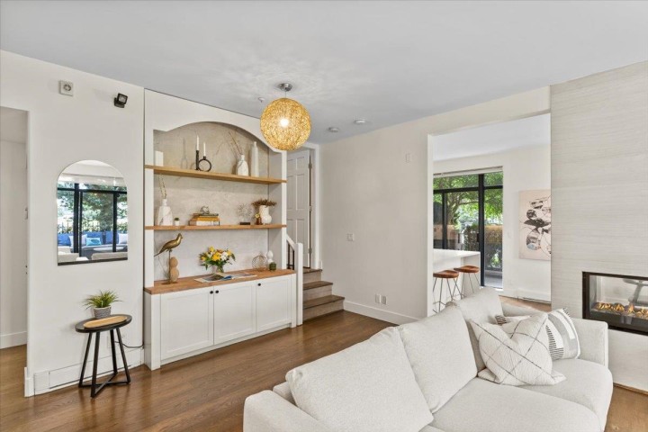 Photo 9 at 111 - 2688 Vine Street, Kitsilano, Vancouver West