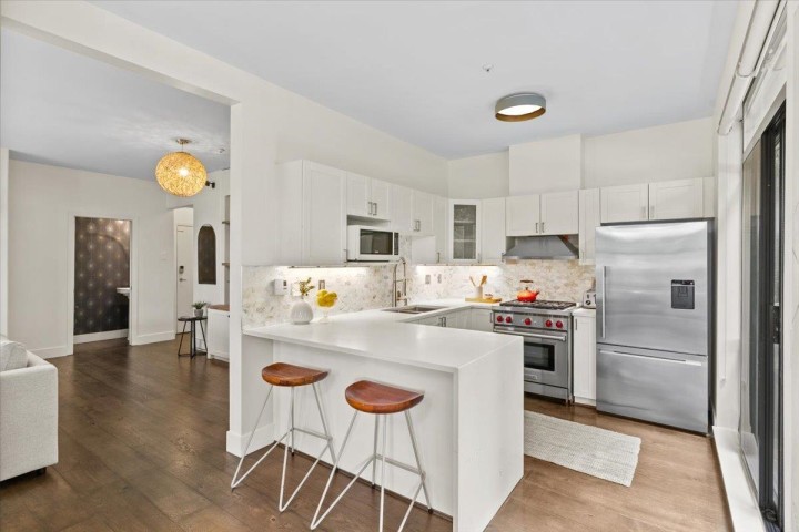 Photo 10 at 111 - 2688 Vine Street, Kitsilano, Vancouver West