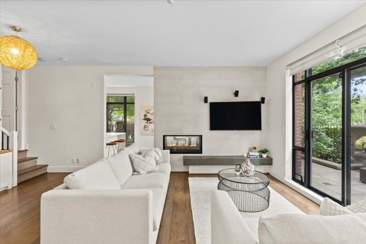 Photo 4 at 111 - 2688 Vine Street, Kitsilano, Vancouver West