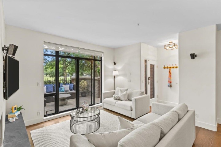 Photo 8 at 111 - 2688 Vine Street, Kitsilano, Vancouver West