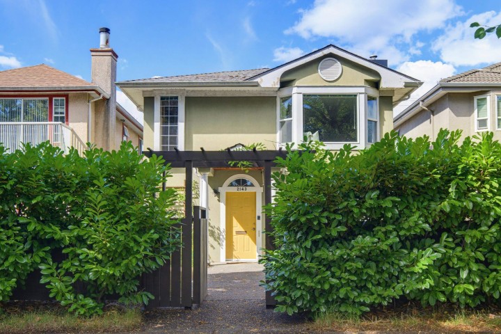 Photo 1 at 2143 Upland Drive, Fraserview VE, Vancouver East