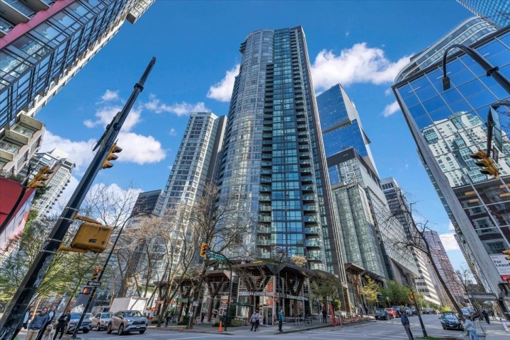 Photo 23 at 1707 - 1189 Melville Street, Coal Harbour, Vancouver West
