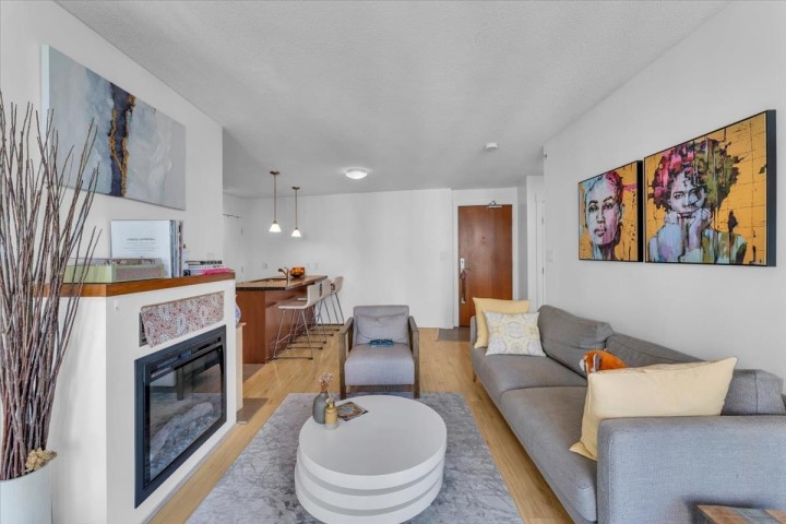 Photo 5 at 1707 - 1189 Melville Street, Coal Harbour, Vancouver West