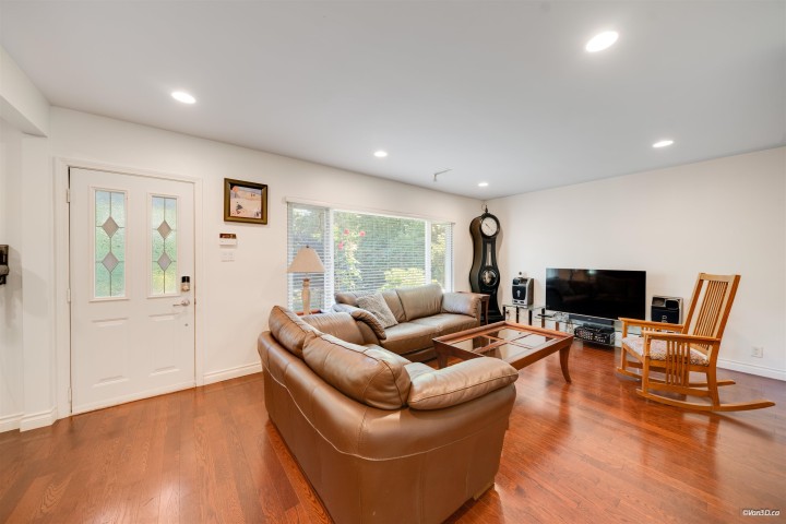 Photo 16 at 1043 Belvedere Drive, Canyon Heights NV, North Vancouver