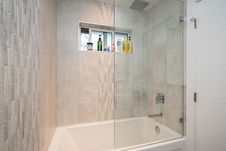 Photo 25 at 4365 Mountain Highway, Lynn Valley, North Vancouver