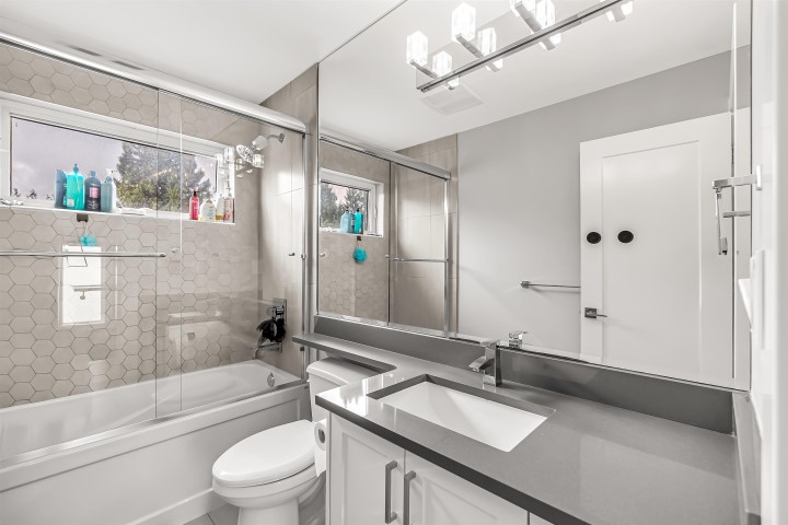 Photo 34 at 1033 Prospect Avenue, Canyon Heights NV, North Vancouver