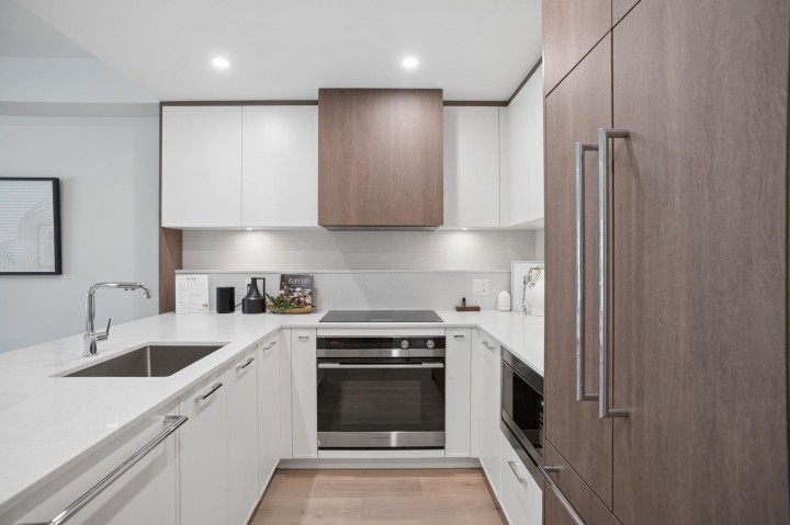 Photo 13 at 202 - 378 W 45th Avenue, Oakridge VW, Vancouver West