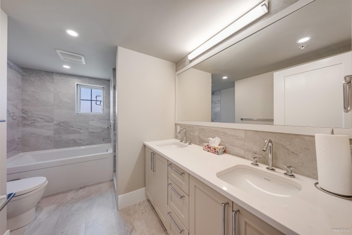 Photo 24 at 7519 Yukon Street, Marpole, Vancouver West