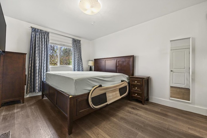 Photo 9 at 778 E 52nd Avenue, South Vancouver, Vancouver East