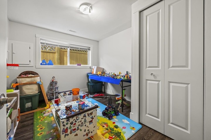 Photo 15 at 778 E 52nd Avenue, South Vancouver, Vancouver East